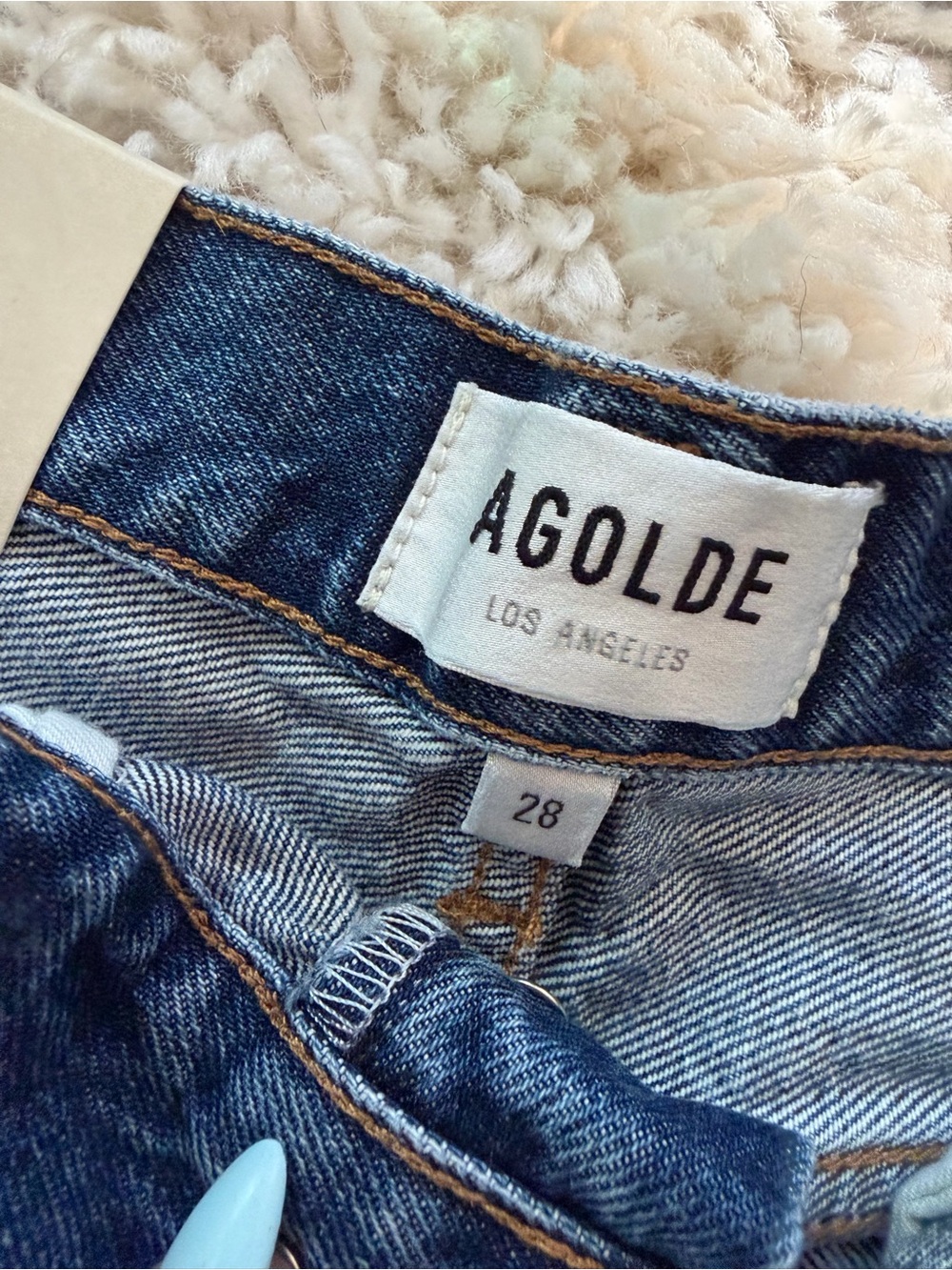 Agolde NWT super cute and thick jean Dark Blue High-Rise Denim Shorts - Picture 5 of 5